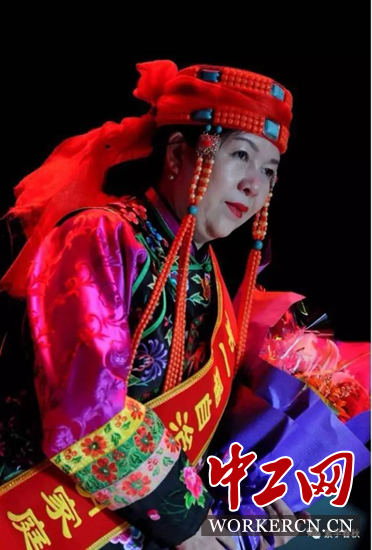 田斯琴:科尔沁蒙古族服饰的守护者